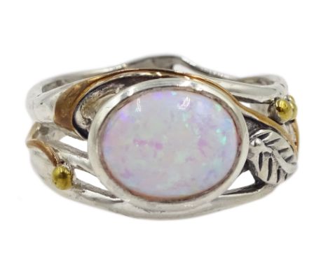 Silver and 14ct gold wire opal ring - Condition Report Tested as silver, size = O