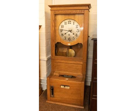 *** RE OFFER JULY £60-80***
The Cincinnati Time Recorder Co industrial wall clock / clocking-in clock. Fusee movement Contain