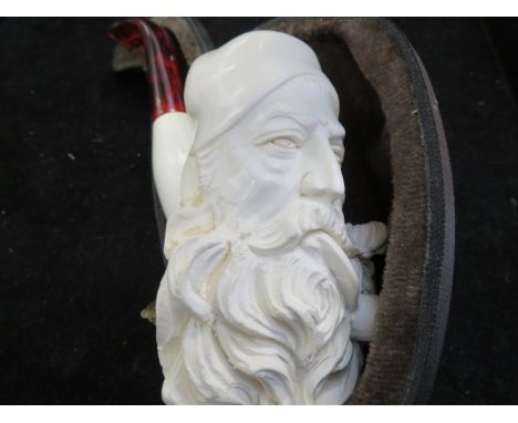 Cased meerschaum pipe