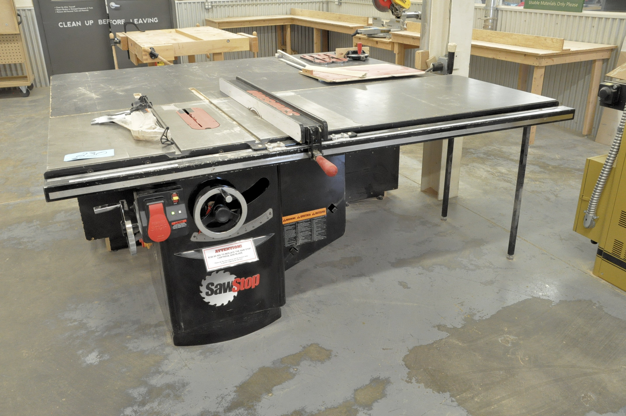 The SawStop® 10inch 5 HP 52inch Industrial Saw 3Phase 230V