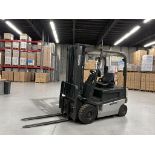 **(INCLUDES CHARGER)** 2012 NISSAN 1Q2L25Q ELECTRIC FORKLIFT – 2,500KG CAPACITY – TRIPLEX MAST