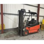 1998 LINDE E30-02 ELECTRIC 4-WHEEL FORKLIFT **(INCLUDES CHARGER)**