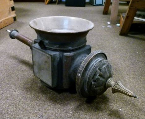 Vintage copper and painted metal carriage lamp   Condition: 