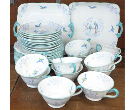 A thirty piece Grosvenor china Ye Olde English tea service, some a/f