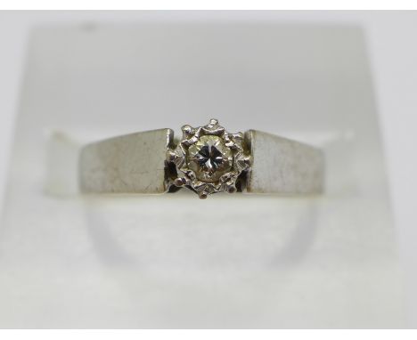 An 18ct gold and diamond solitaire ring, 4g, M