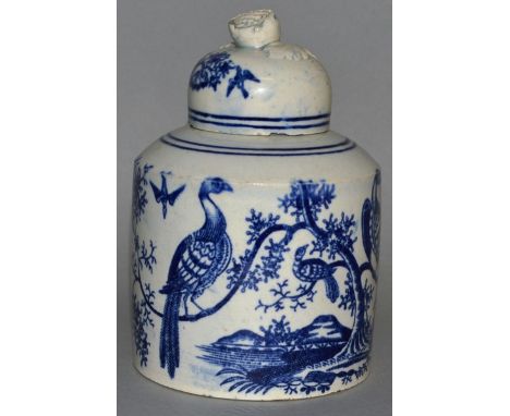 A WORCESTER BLUE AND WHITE PATTERN TEAPOT AND COVER, CIRCA 1775, painted with fabulous birds and tree 4.5ins high.