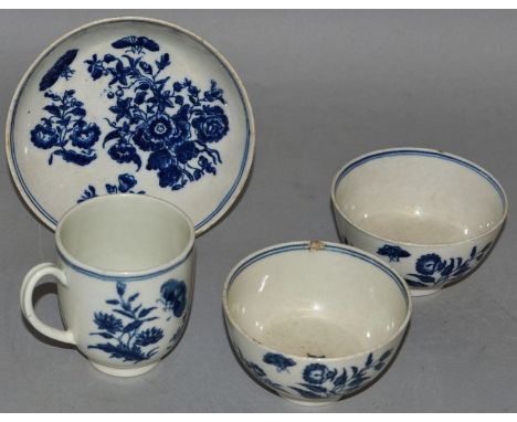 A CAUGHLEY BLUE AND WHITE CUP, WORCESTER TEA BOWL, LOWESTOFT BOWL AND SAUCER (4).