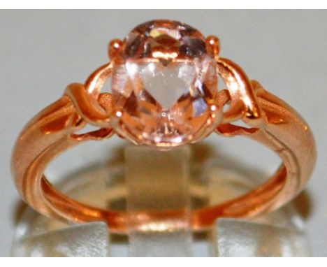 A SINGLE STONE MORGANITE RING set in 9ct gold.
