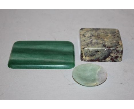 A 19TH/20TH CENTURY CHINESE FU LU SHOU JADE MINIATURE DISH, the stone of predominantly celadon green tone with white and pale