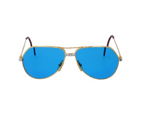 CARTIER VINTAGE Sonnenbrille "VENDOME LOUIS AVIATOR". 140 - 1983 - 62 - 14.Goldfarbenes Gestell mit getönten Gläsern in Blau 