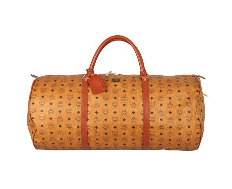 MCM VINTAGE Weekender. Klassische Visetos Serie in Hellbraun mit Details aus Leder und goldfarbener Hardware. Hauptfach mit R