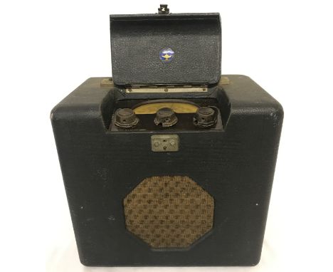 An early Roberts Radio with Aladdins lamp design badge, possibly an M5A or MB4. Circa late 1930's - early 1940's. Approx. 29c