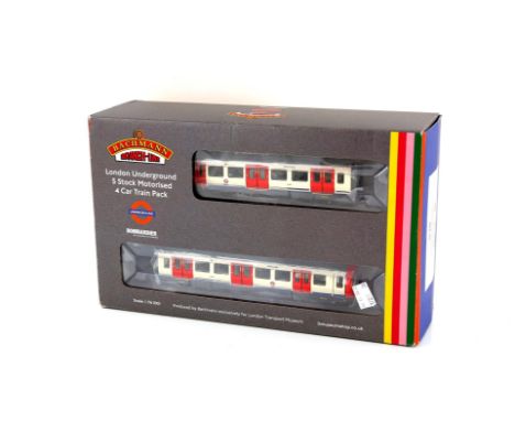 Bachmann 00 gauge 35-990 London Underground S Stock motorised 4 car train pack,Condition Report:  Corners of box lightly dent