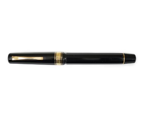 A vintage Omas Extra Piston Filler with 14ct. Omas nibPLEASE NOTE:- Prospective buyers are strongly advised to examine person