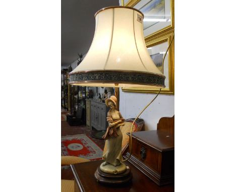 Lady figure table lamp