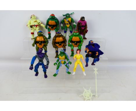 Playmates - Mirage - Teenage Mutant Ninja Turtles - An unboxed group of 11 TNMT 5" action figures. Lot includes Foot Soldier;