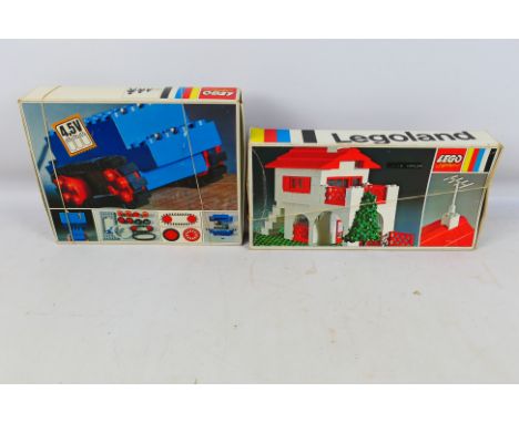 Lego - Two boxed vintage Lego sets. Lot consists of a 1969 #103 4.5V Motor Set with Rubber Tracks; together with a 1971 #350 