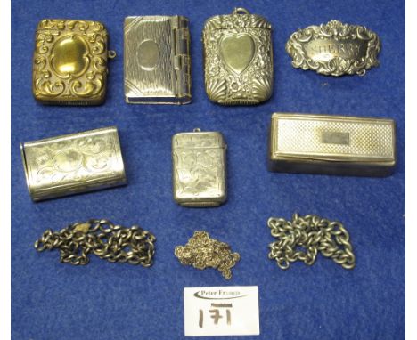 Bag of assorted silver and plated items to include: sherry decanter label; Vesta cases; snuff boxes; stamp box and chains.(B.