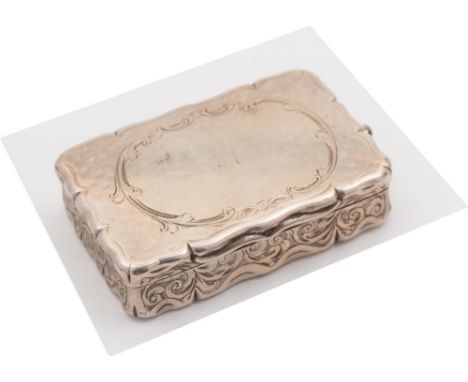 A Victorian silver snuff box, maker Edward Smith, Birmingham, 1846:  of rectangular outline, with engraved decoration (worn),