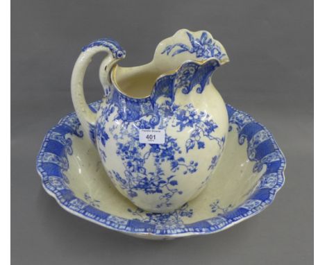 Doulton Burslem 'Kew' patterned blue and white basin and ewer set (a/f) 