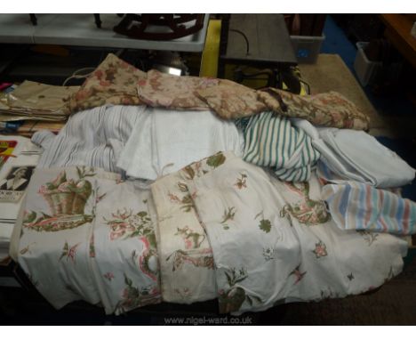 A box of Curtains