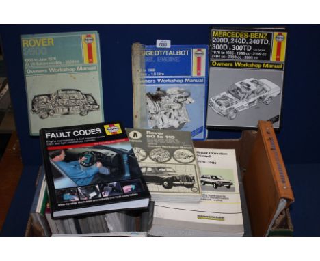 A quantity of Workshop Manuals and Haynes Manuals for the Range rover Discovery;  Rover 3500;  Rover 60-110;  plus BMC worksh