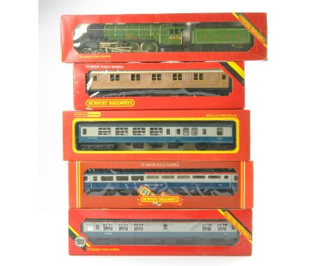A group of Model Railway comprising Hornby Railways No.R.427 BR Inter-City Coach MKIII Buffet 125, R.923 Inter-City Buffet Ca