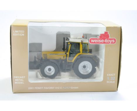 Weise Toys 1/32 Fendt Favorit 512C Pieper Tractor. Looks to be without obvious sign of fault, has been displayed, comes with 