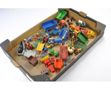A tray of farm related diecast including vintage Britains Fordson Super Major, plus many other items as shown. Mostly playwor
