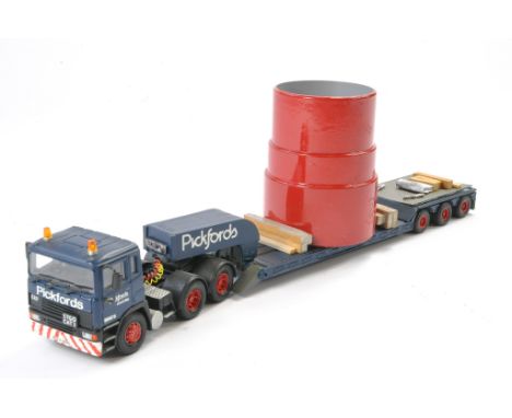 Bespoke 1/50 code 3 / custom exclusive model truck issue (from The Allan Marshall collection) comprising ERF Low Loader (with