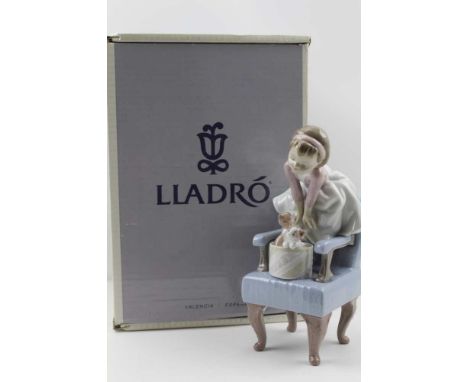 A LLADRO PORCELAIN FIGURE "Purr-fect Friends", Reference No. 6512, in original box of issue 