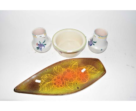 Mixed Lot: Poole pottery wares comprising a spear dish, pair of vases and a small bowl (4)
