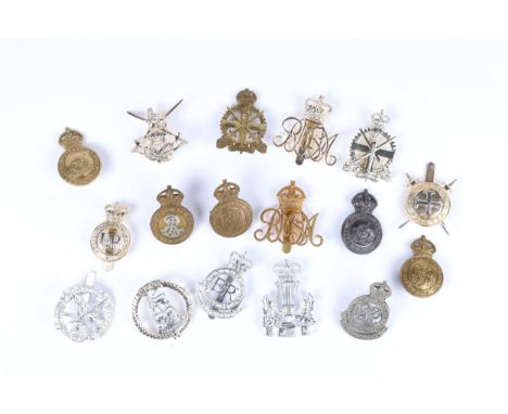 17 Military school and training establishment cap badges: Edward VII, George V and George VI Royal Military College, officer'