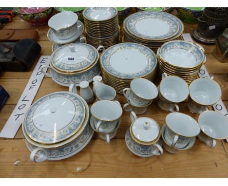 A NORITAKE POLONAISE PATTERN TEA AND DINNER SERVICE