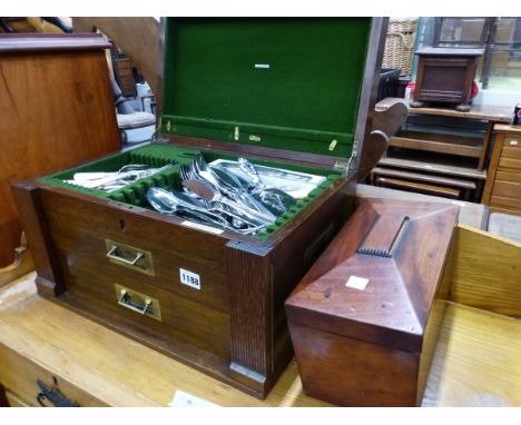 AN OAK CANTEEN CONTAINING VARIOUS PART CUTLERY SETS TOGETHER WITH A VICTORIAN TEA CADDY. 