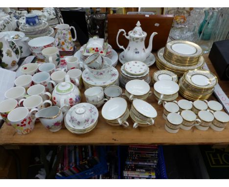 A MINTON ARAGON PATTERN PART COFFEE AND DINNER SERVICE TOGETHER WITH VARIOUS OTHER TEA, COFFEE AND DINNER WARES