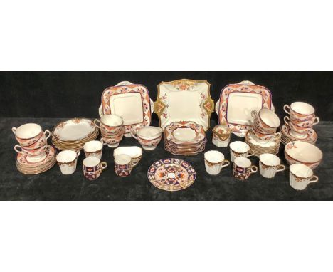 A 19th century Wedgwood tea service for six, comprising cake plate, side plates, sucrier and cover, cups and saucers; a Daven