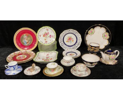 A Continental porcelain part dessert service, decorated with flowers; a pair of Vienna cabinet plates; other Continental porc