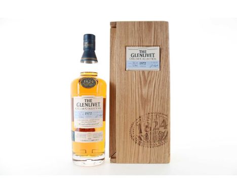 GLENLIVET 1972 CELLAR COLLECTION SPEYSIDE SINGLE MALT  Distilled: 1972Bottled: 24/08/200552.3% ABV / 70cl  One of the very fi