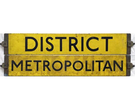 London Underground O/P/Q-Stock enamel CAB DESTINATION PLATE reading 'District' on one side and 'Metropolitan' on the other. B