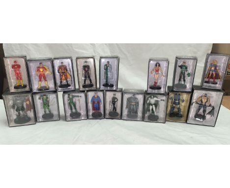17 Dc cast head hand painted character figures, Batman, Superman etc in boxes 