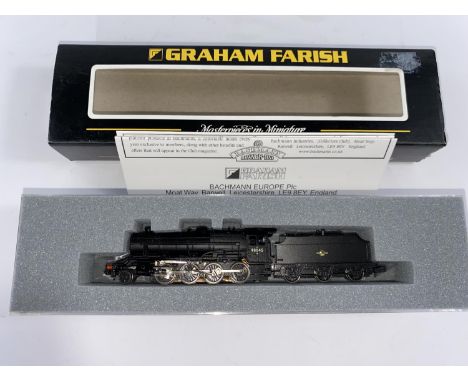 A Graham Farish N gauge originally boxed 8F 48045 Black Late Crest 372-151 