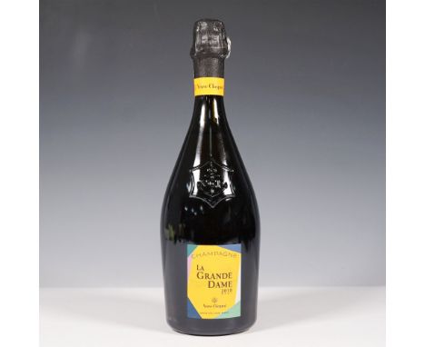 A stunning fusion of fine Champagne and contemporary art, Veuve Clicquot La Grande Dame 2015 Brut Champagne showcases an excl