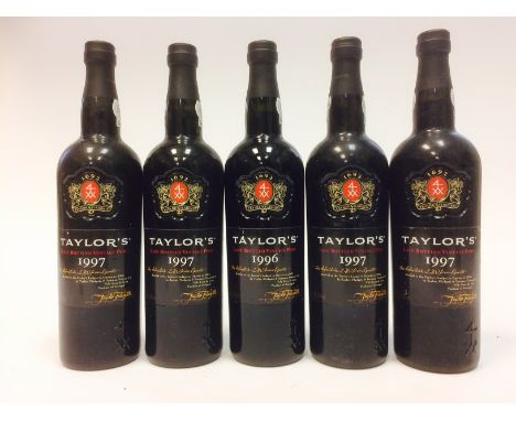 TAYLOR'S 4XX 1997 Late Bottled Vintage Port (4)
Oporto. Portugal. 75cl, 20% volume 
TAYLOR'S 4XX 1996 Late Bottled Vintage Po