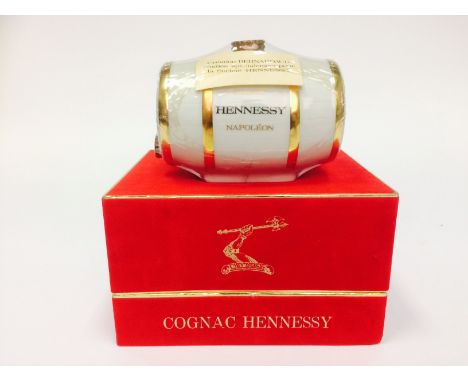 HENNESSY NAPOLEON COGNAC CERAMIC BARREL
Cognac, France 68cl, 40% volume in presentation box