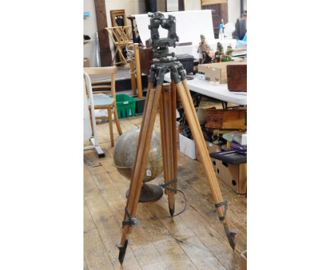 E. R. Watts & Son Ltd London microptic theodolite, No.48190 with tripod and oak case, with accessories 