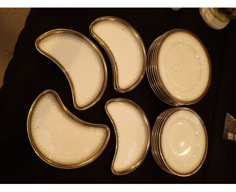 Copeland Spode R2995 pattern dinnerware ( eighteen pieces )