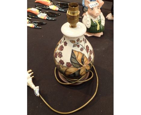 Moorcroft lamp Bramble H: 27 cm CONDITION REPORT: This item has been PAT tested and has PASSED. This does not confirm that th