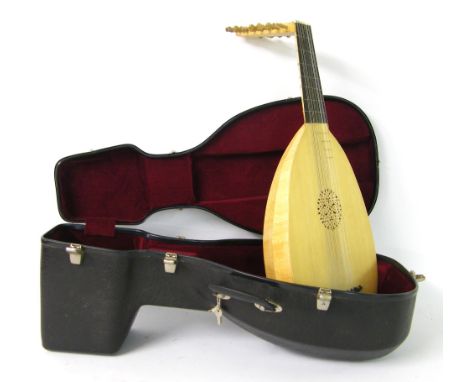 Good seven course thirteen string lute by and labelled Stephen Haddock, 1985, within a fitted hard case