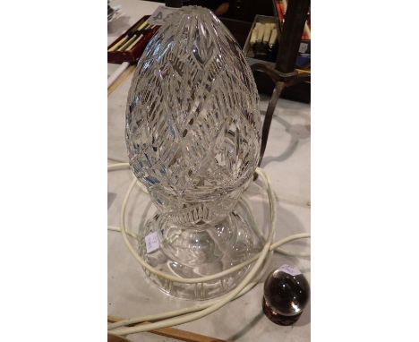 Acorn form glass crystal table lamp and a small crystal ball, lamp H: 35 cm. All electrical items in this lot have been PAT t